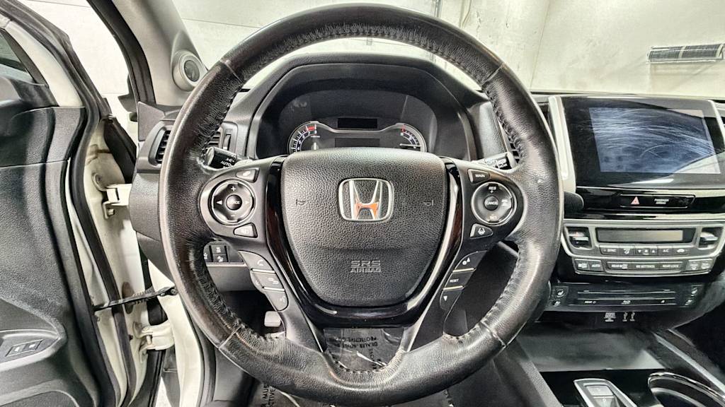 Thumbnail: 2016 Honda Pilot - 10