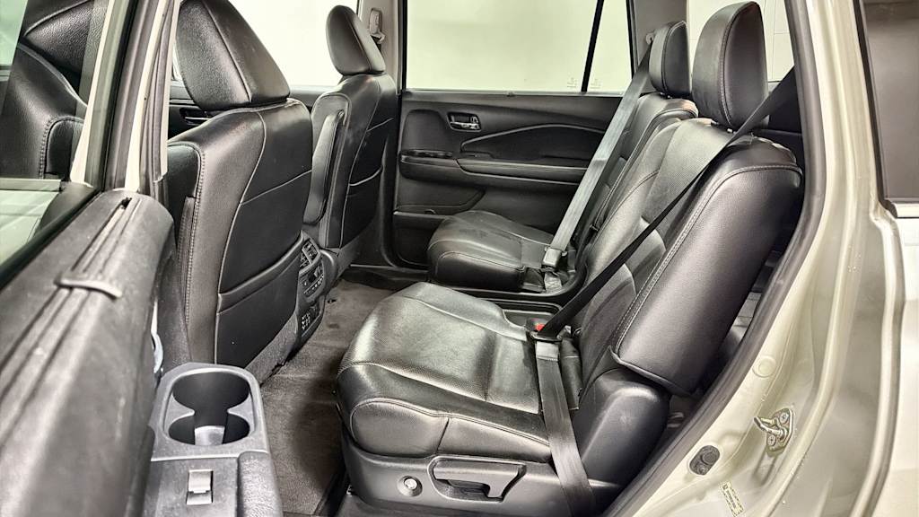 Thumbnail: 2016 Honda Pilot - 13