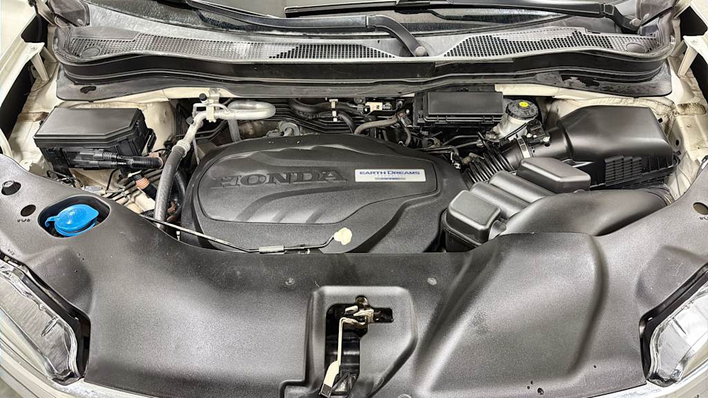 Thumbnail: 2016 Honda Pilot - 9