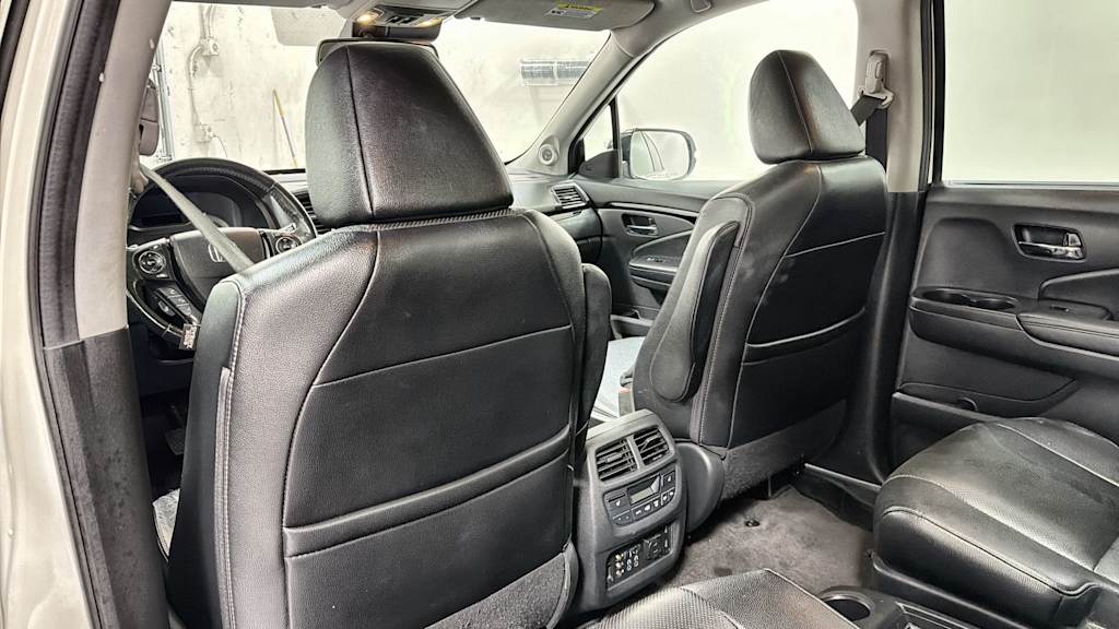 Thumbnail: 2016 Honda Pilot - 32