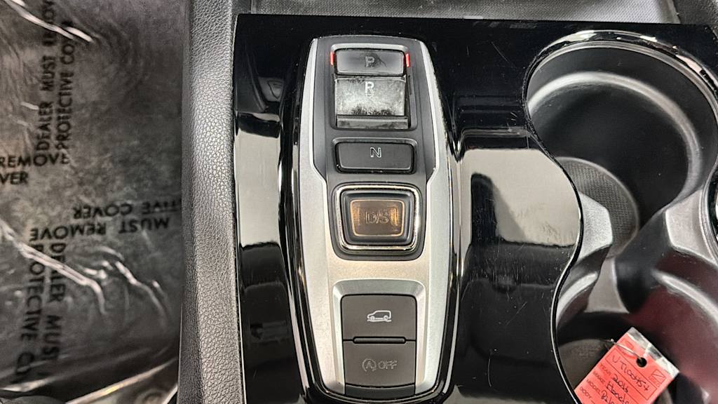 Thumbnail: 2016 Honda Pilot - 16