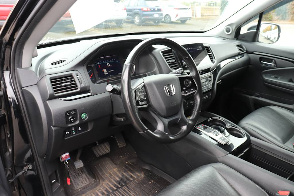 Thumbnail: 2019 Honda Pilot - 2