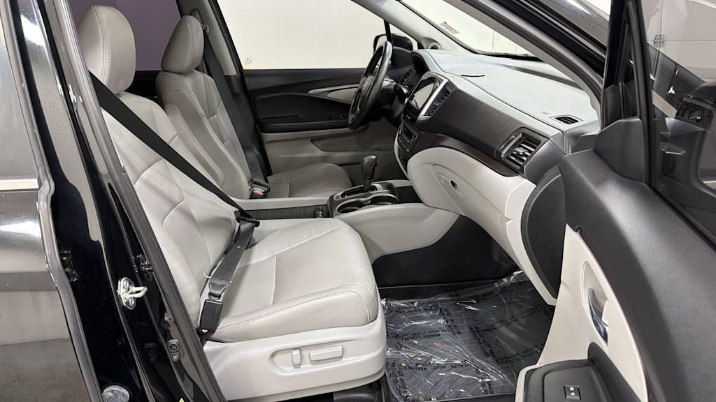 Thumbnail: 2016 Honda Pilot - 32