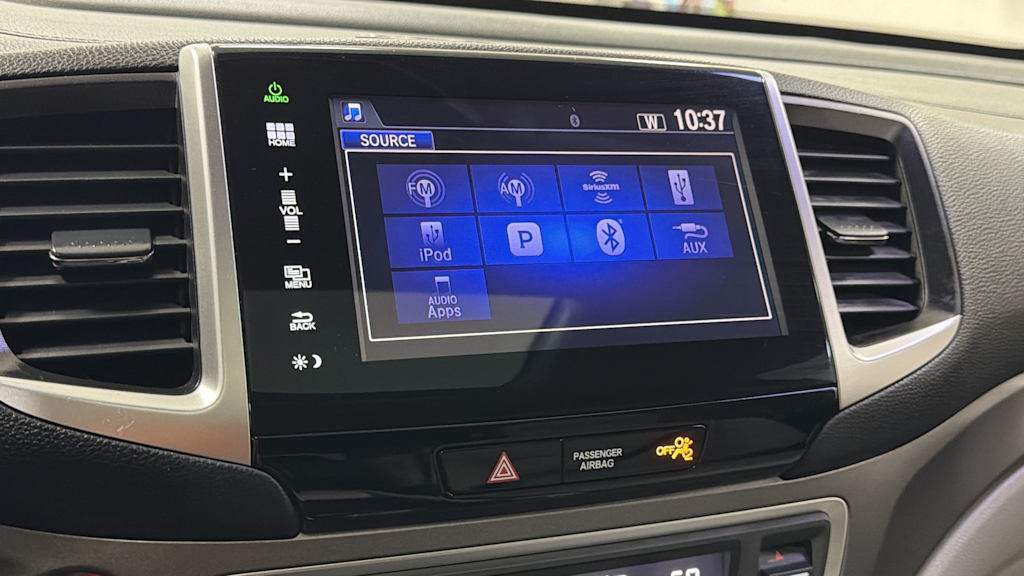 Thumbnail: 2016 Honda Pilot - 15