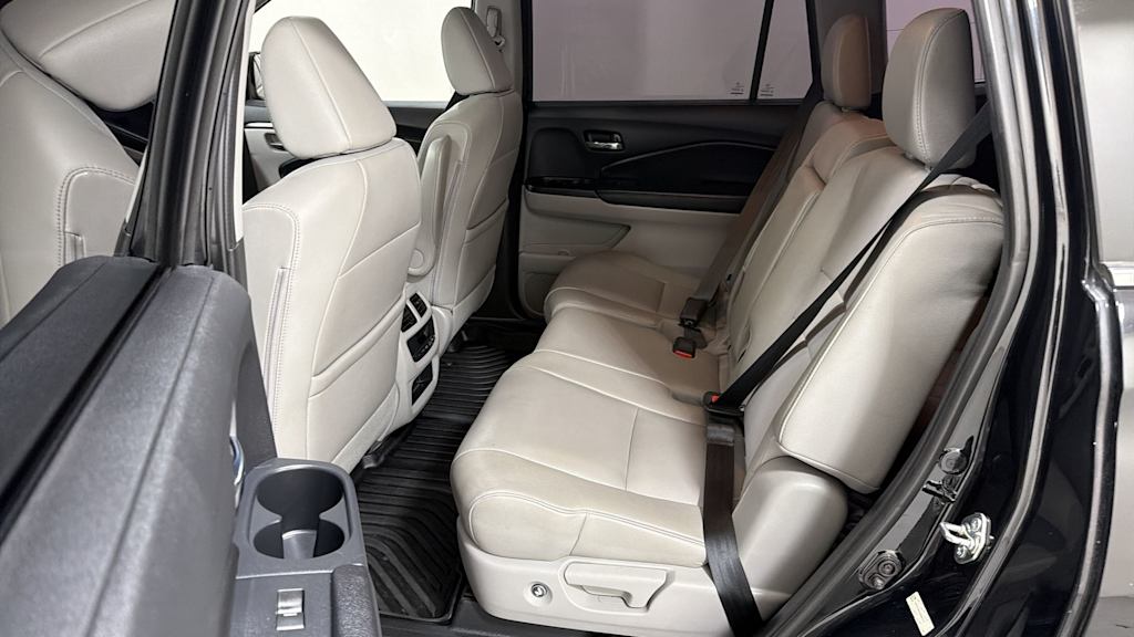 Thumbnail: 2016 Honda Pilot - 13