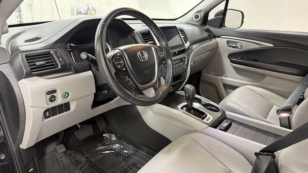 Thumbnail: 2016 Honda Pilot - 2
