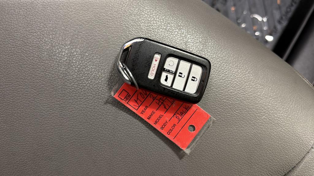 Thumbnail: 2016 Honda Pilot - 19