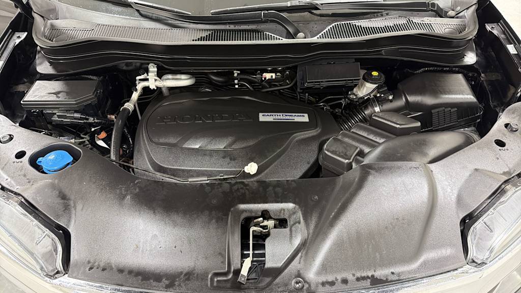 Thumbnail: 2017 Honda Pilot - 9
