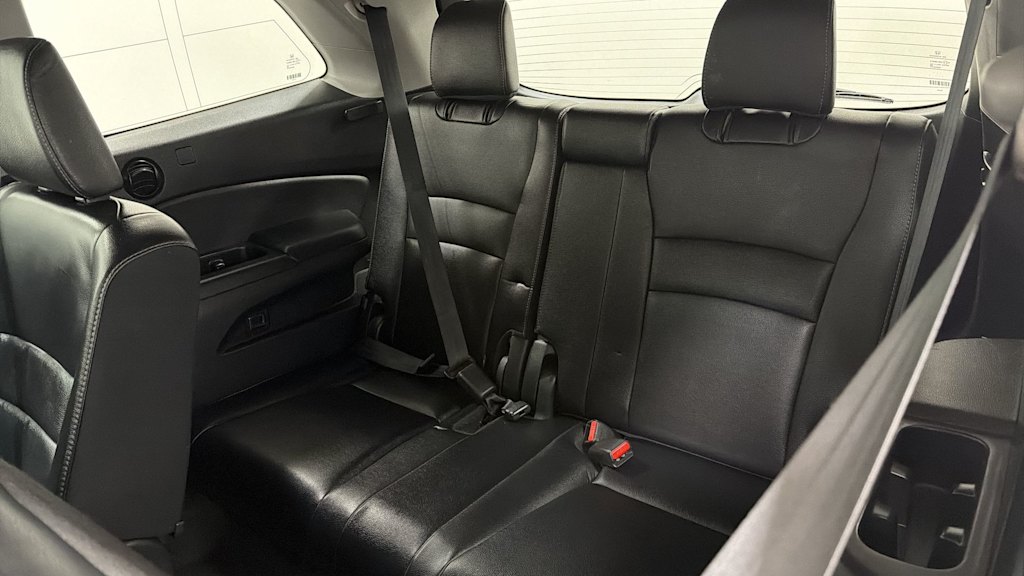 Thumbnail: 2017 Honda Pilot - 31