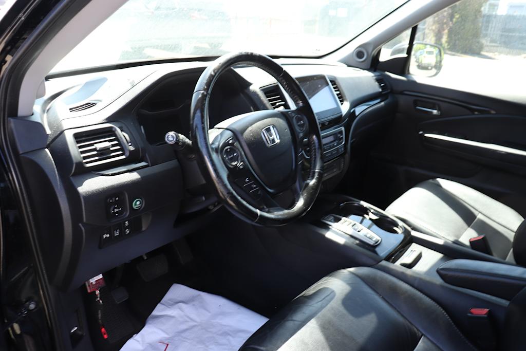Thumbnail: 2018 Honda Pilot - 2