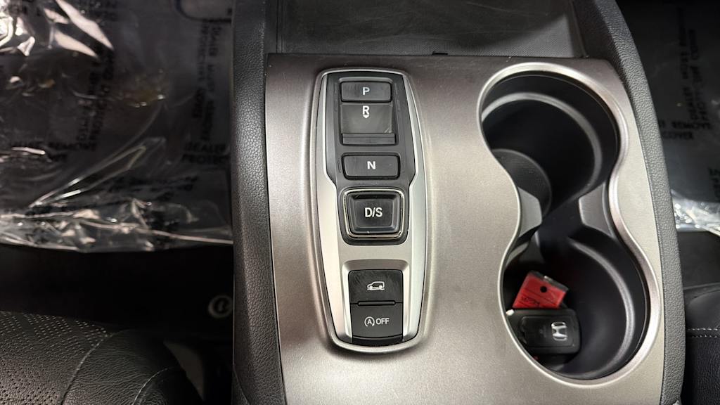 Thumbnail: 2019 Honda Passport - 16