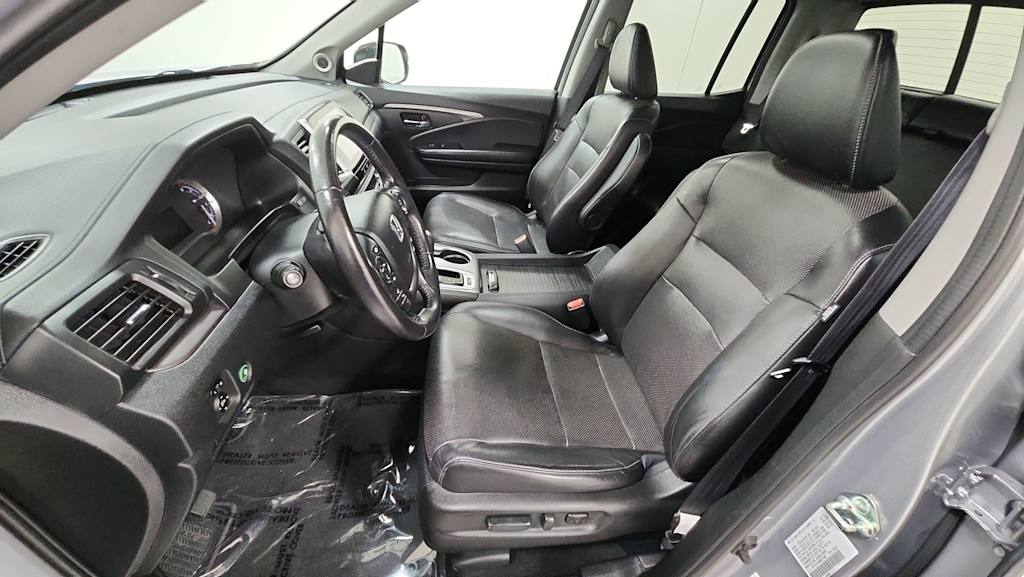 Thumbnail: 2019 Honda Ridgeline - 9