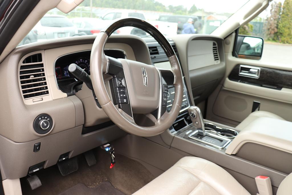 Thumbnail: 2015 Lincoln Navigator - 2