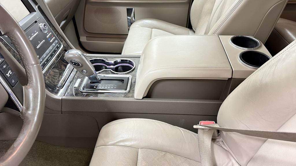 Thumbnail: 2015 Lincoln Navigator - 14