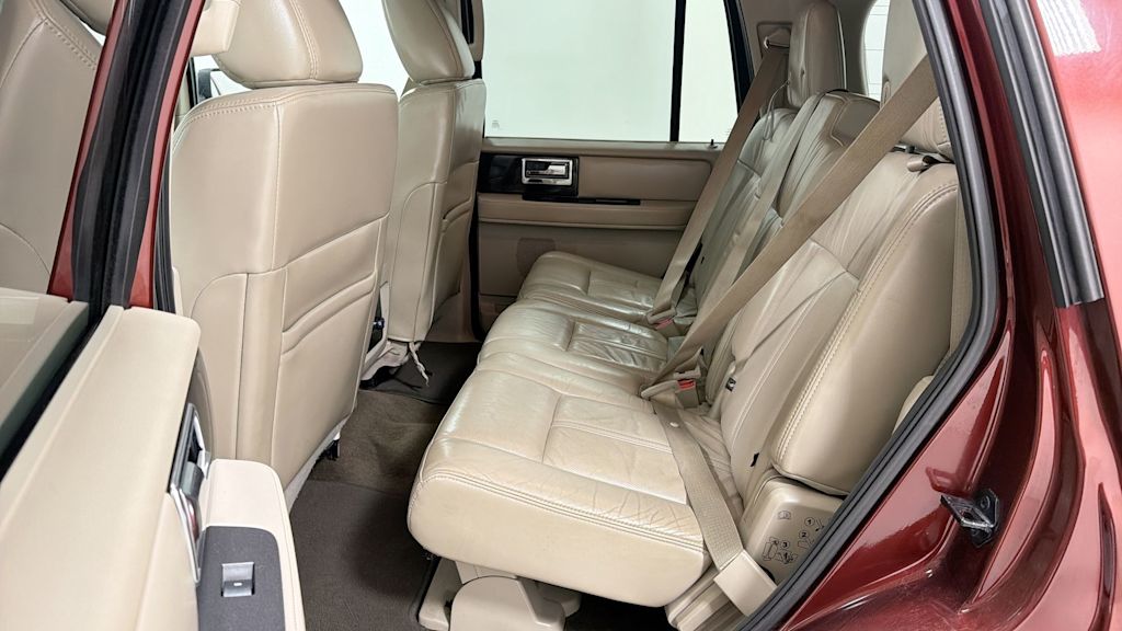 Thumbnail: 2015 Lincoln Navigator - 13