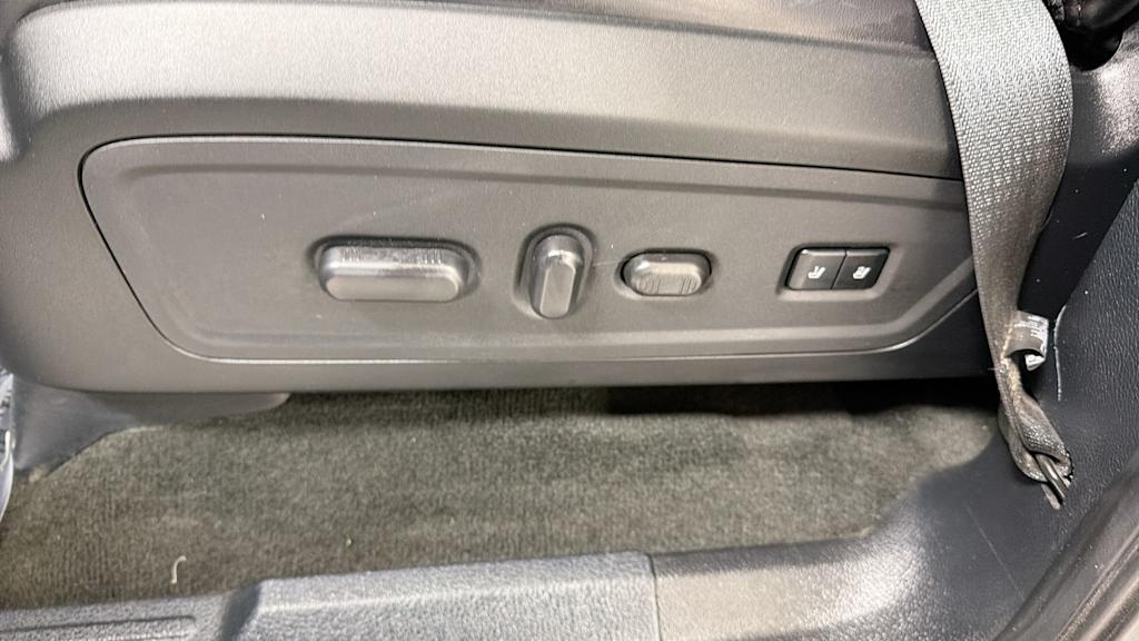 Thumbnail: 2016 Lincoln Navigator - 24