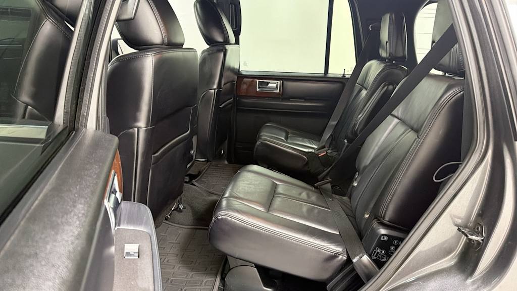 Thumbnail: 2016 Lincoln Navigator - 13