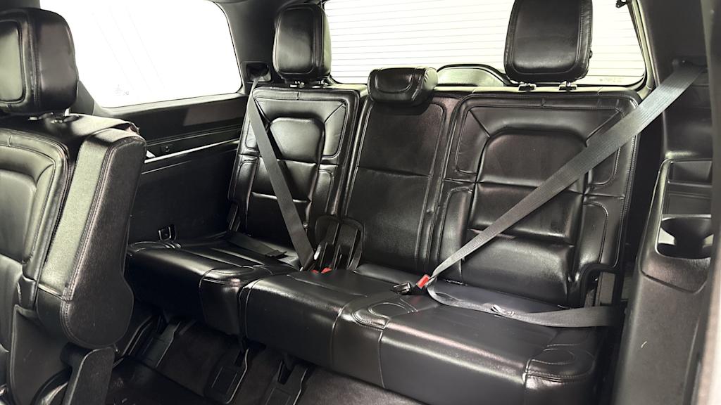 Thumbnail: 2019 Lincoln Navigator - 31