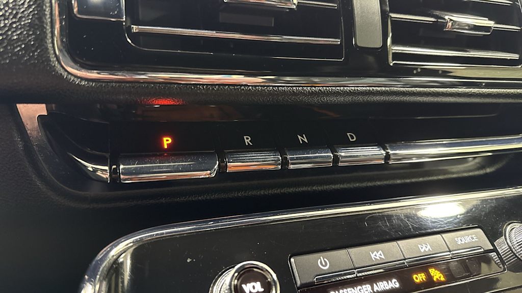 Thumbnail: 2019 Lincoln Navigator - 30