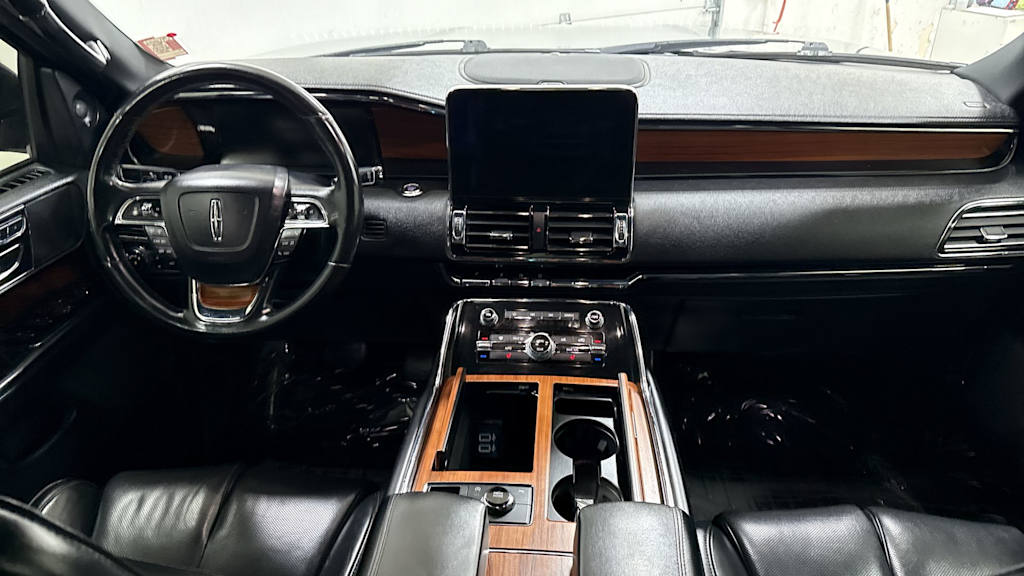 Thumbnail: 2019 Lincoln Navigator - 13