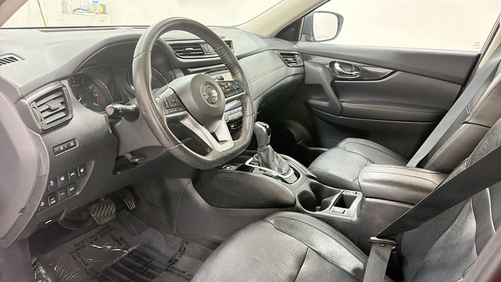 Thumbnail: 2019 Nissan Rogue - 2