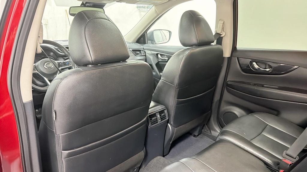 Thumbnail: 2019 Nissan Rogue - 31