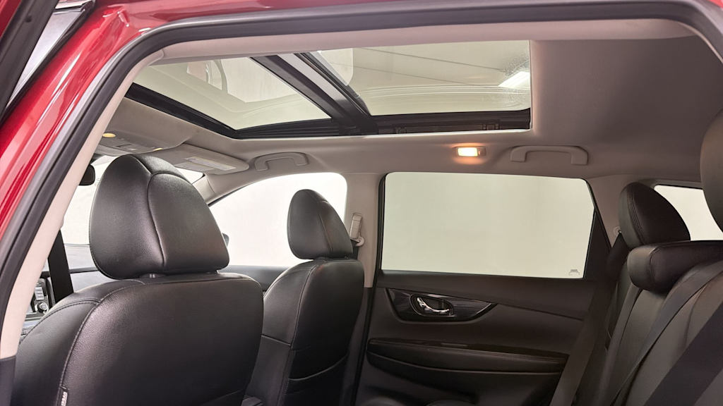 Thumbnail: 2019 Nissan Rogue - 30