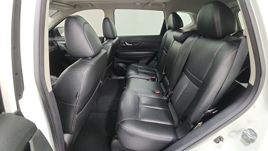 Thumbnail: 2019 Nissan Rogue - 11