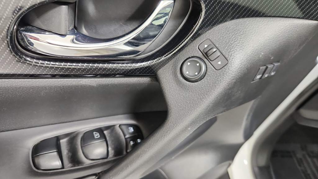 Thumbnail: 2019 Nissan Rogue - 26