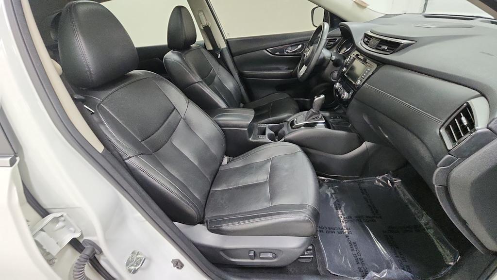 Thumbnail: 2019 Nissan Rogue - 10