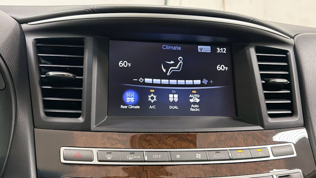 Thumbnail: 2017 INFINITI QX60 - 28