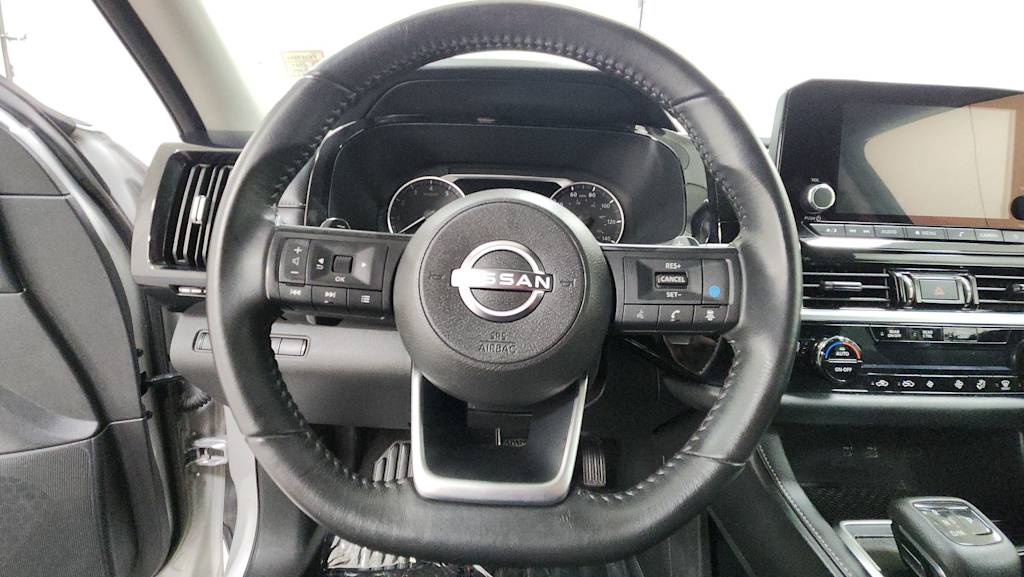 Thumbnail: 2024 Nissan Pathfinder - 9