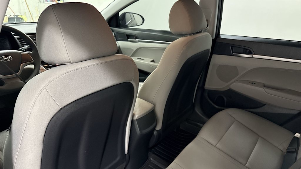 Thumbnail: 2018 Hyundai Elantra - 28