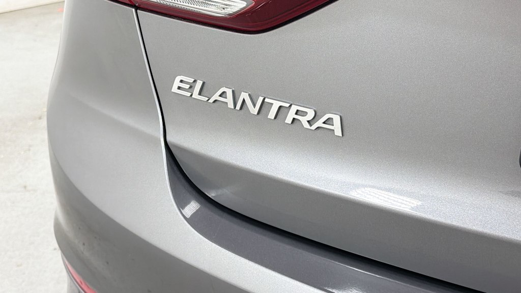 Thumbnail: 2018 Hyundai Elantra - 7