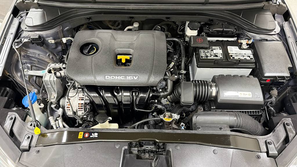 Thumbnail: 2018 Hyundai Elantra - 9