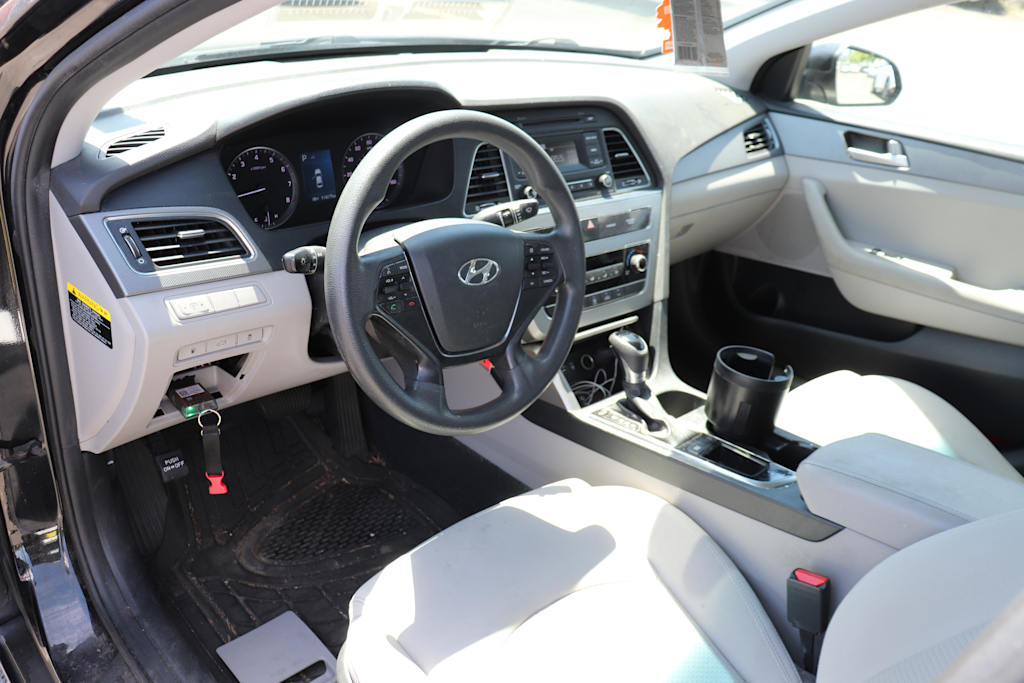 Thumbnail: 2017 Hyundai Sonata - 2