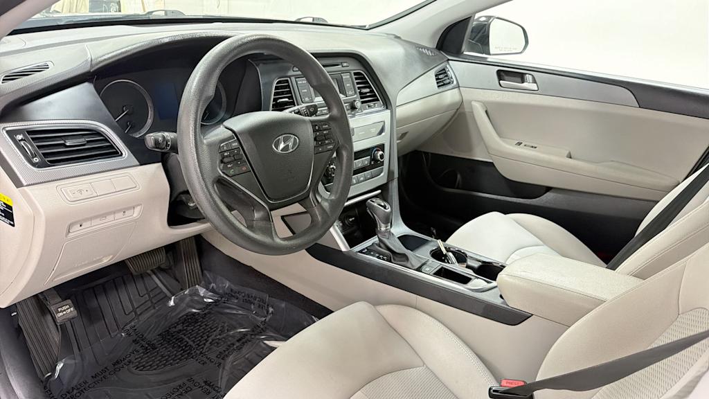 Thumbnail: 2017 Hyundai Sonata - 2
