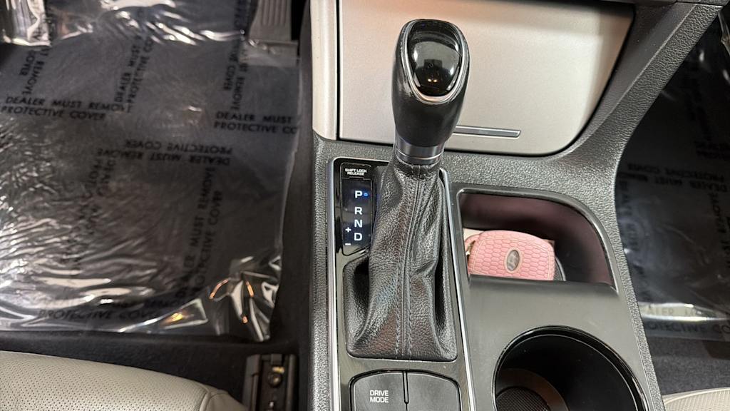 Thumbnail: 2015 Hyundai Sonata - 16