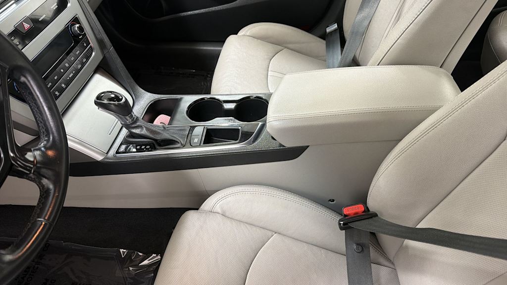 Thumbnail: 2015 Hyundai Sonata - 12