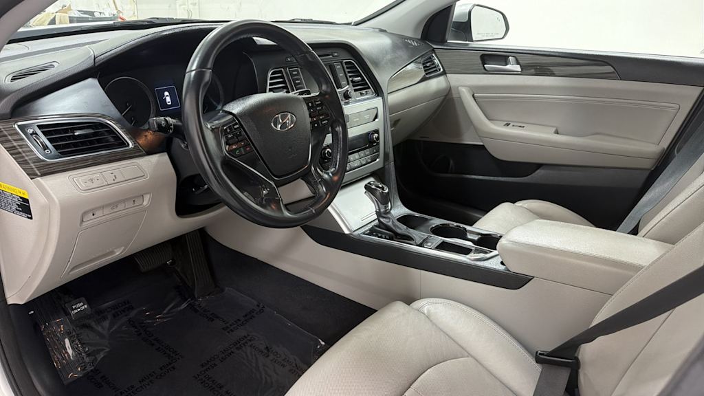 Thumbnail: 2015 Hyundai Sonata - 2
