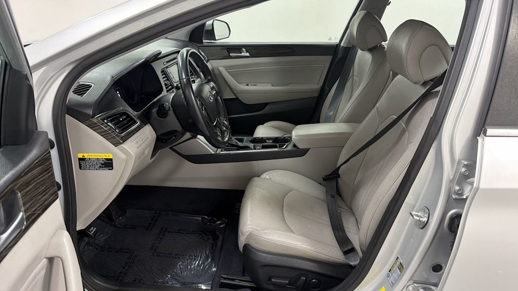 Thumbnail: 2015 Hyundai Sonata - 11