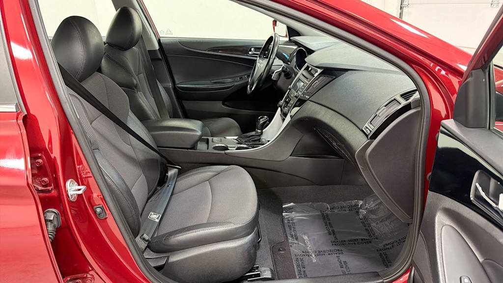 Thumbnail: 2014 Hyundai Sonata - 30