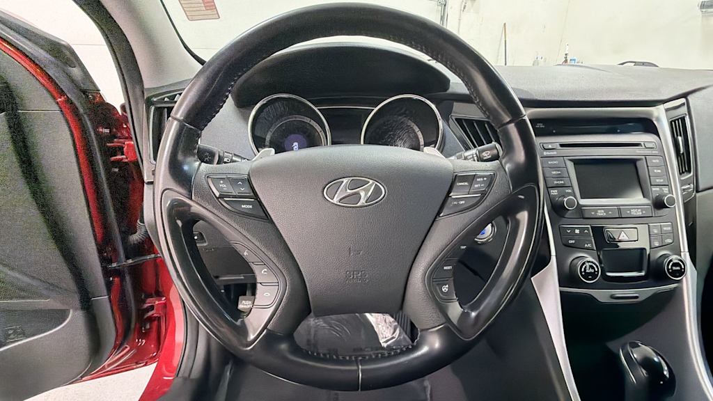 Thumbnail: 2014 Hyundai Sonata - 9