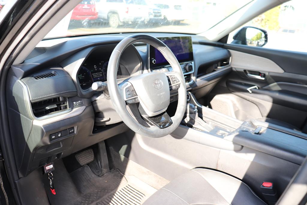 Thumbnail: 2024 Toyota Grand Highlander - 2