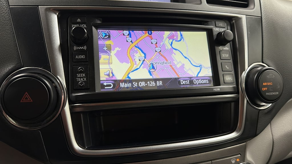 Thumbnail: 2013 Toyota Highlander - 28