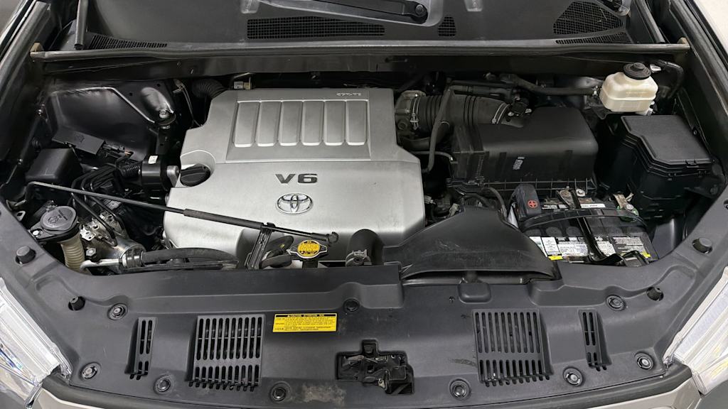 Thumbnail: 2013 Toyota Highlander - 9
