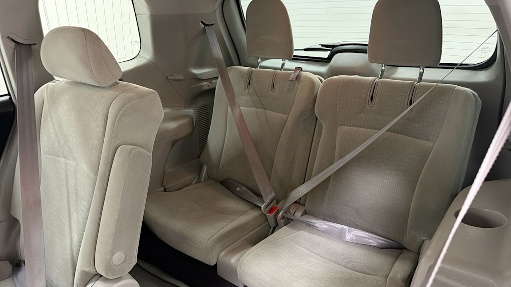 Thumbnail: 2011 Toyota Highlander - 28