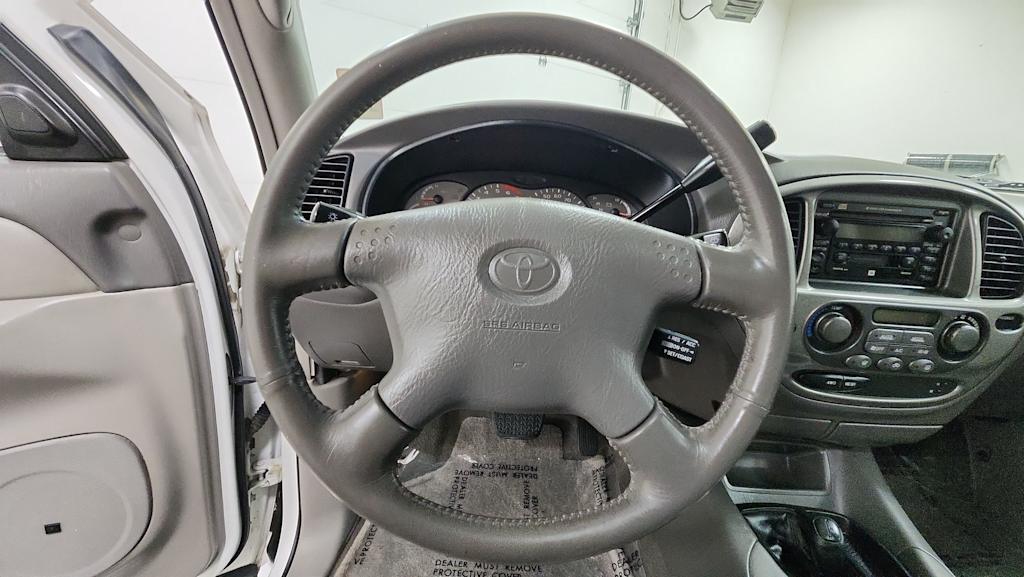 Thumbnail: 2002 Toyota Sequoia - 10