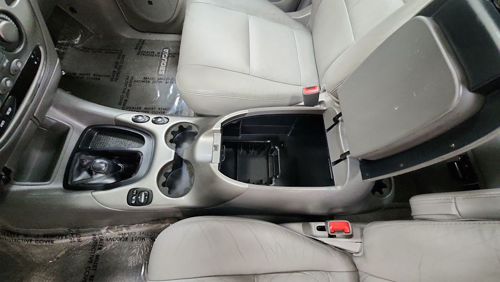 Thumbnail: 2002 Toyota Sequoia - 15