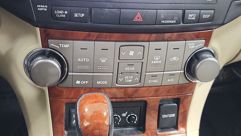 Thumbnail: 2012 Toyota Highlander - 29
